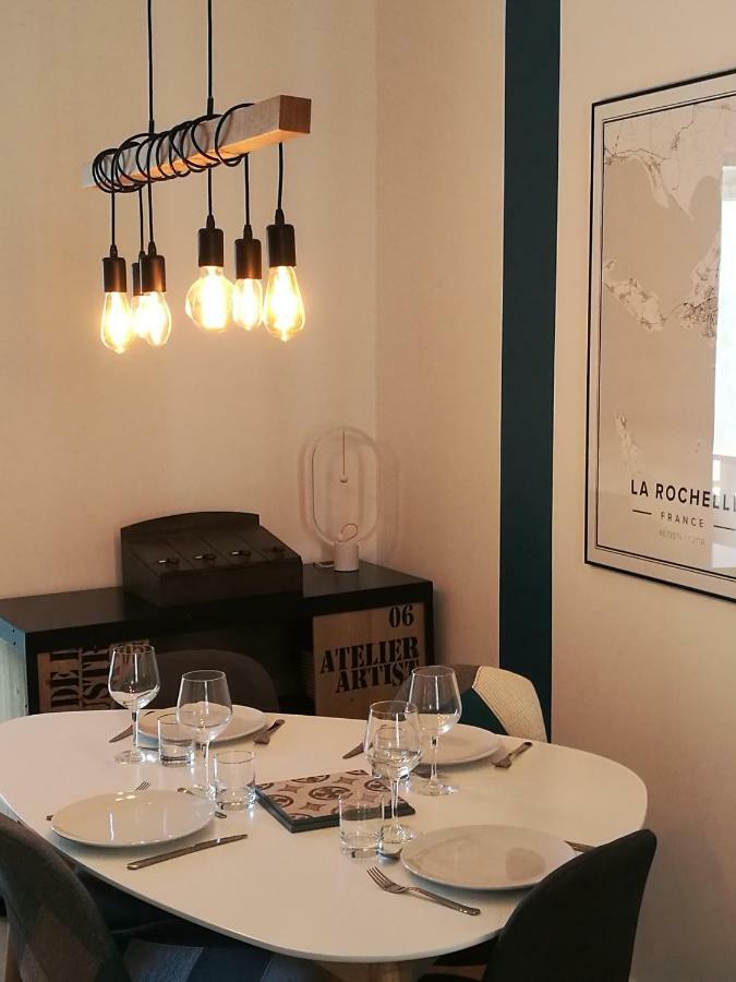 The Clock House, 3 Etoiles Leilighet La Rochelle  Eksteriør bilde